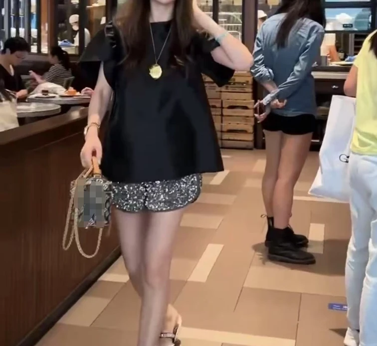 时尚潮流百搭精品女装zsx18689