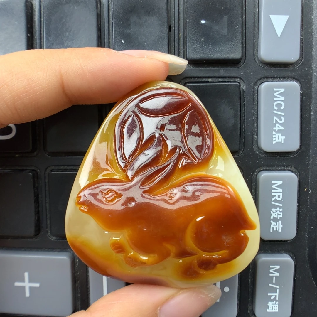 琥珀未镶嵌珠宝奇石46m41m19m