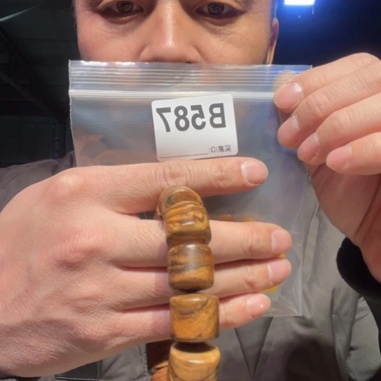 大叶紫檀（黑酸枝木类）587