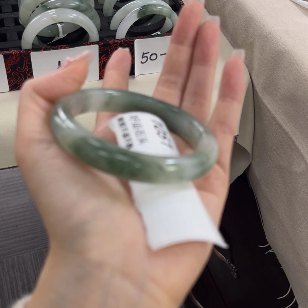 石英质玉未镶嵌手镯1051