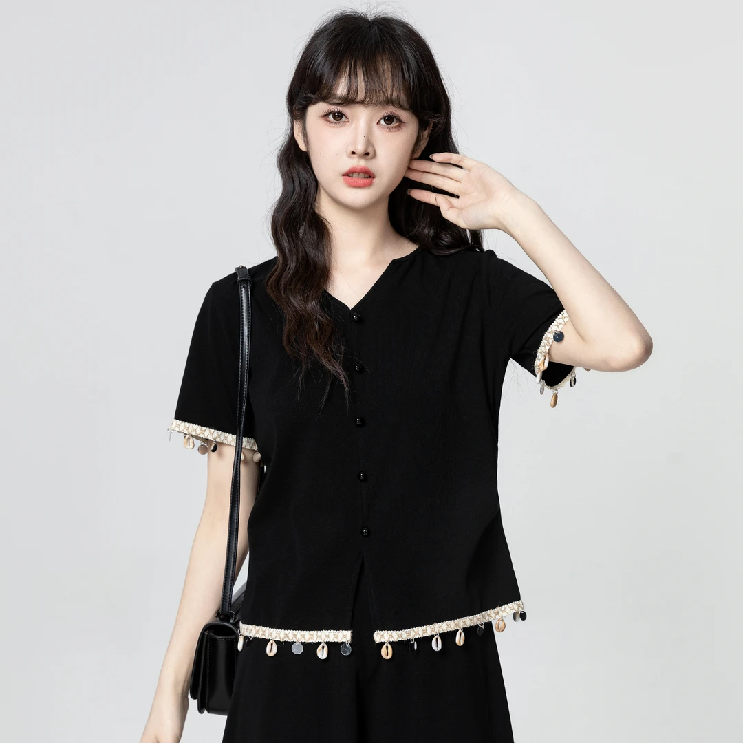 黑色V领短袖T恤女夏2025夏季新款设计感流苏拼接体恤正肩短款上衣