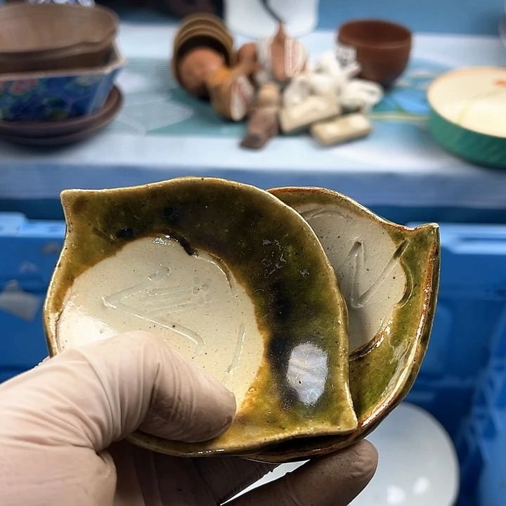 瓷片邻***哥英歌瓷器满19.9包邮