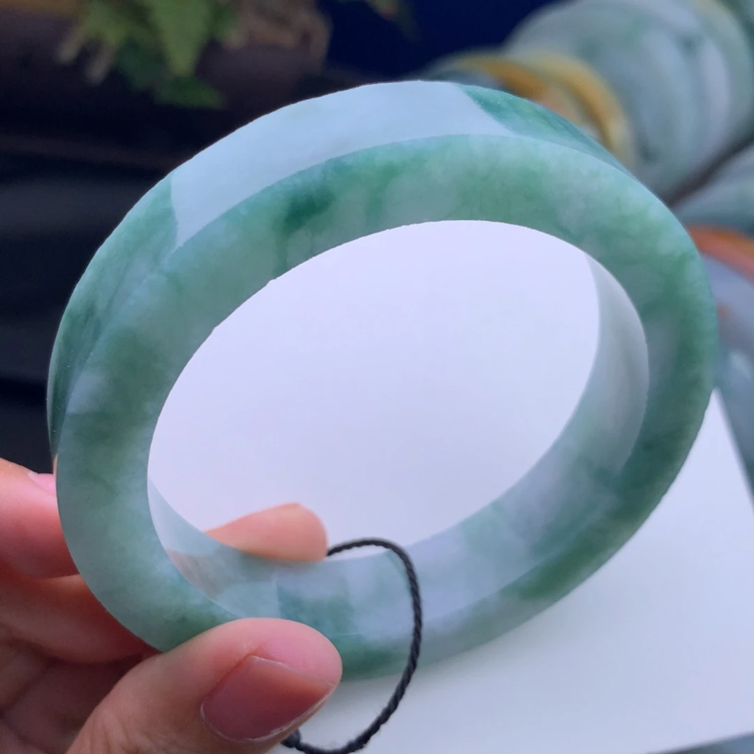 定制翡翠未镶嵌手镯不退不换正圈