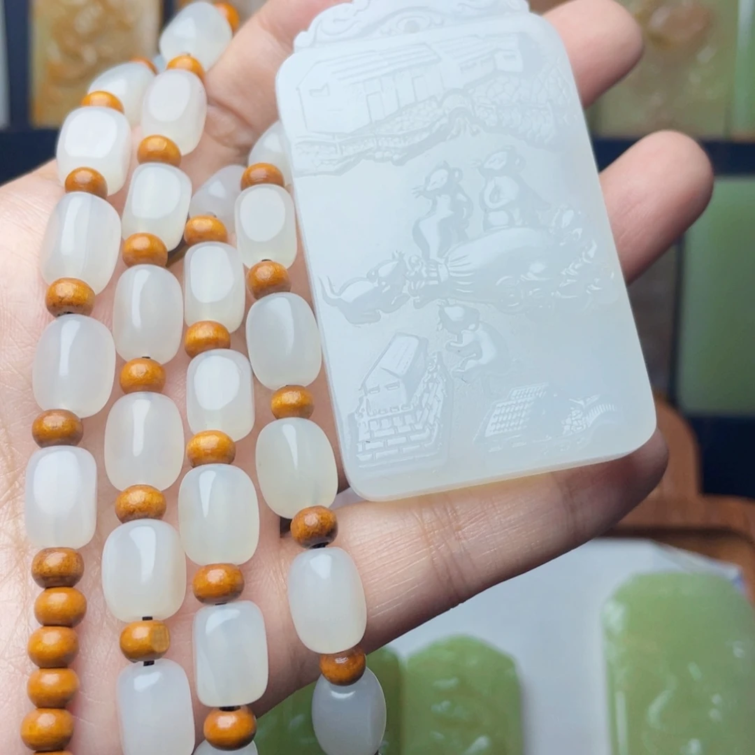 望****哥新疆昆仑山料牌形