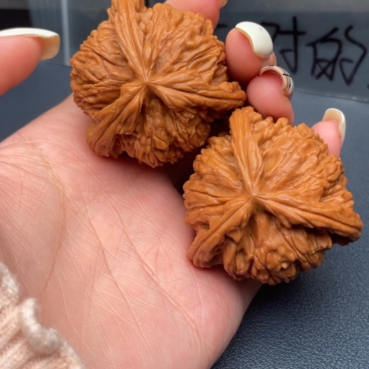 D****吊坠文玩核桃白狮子