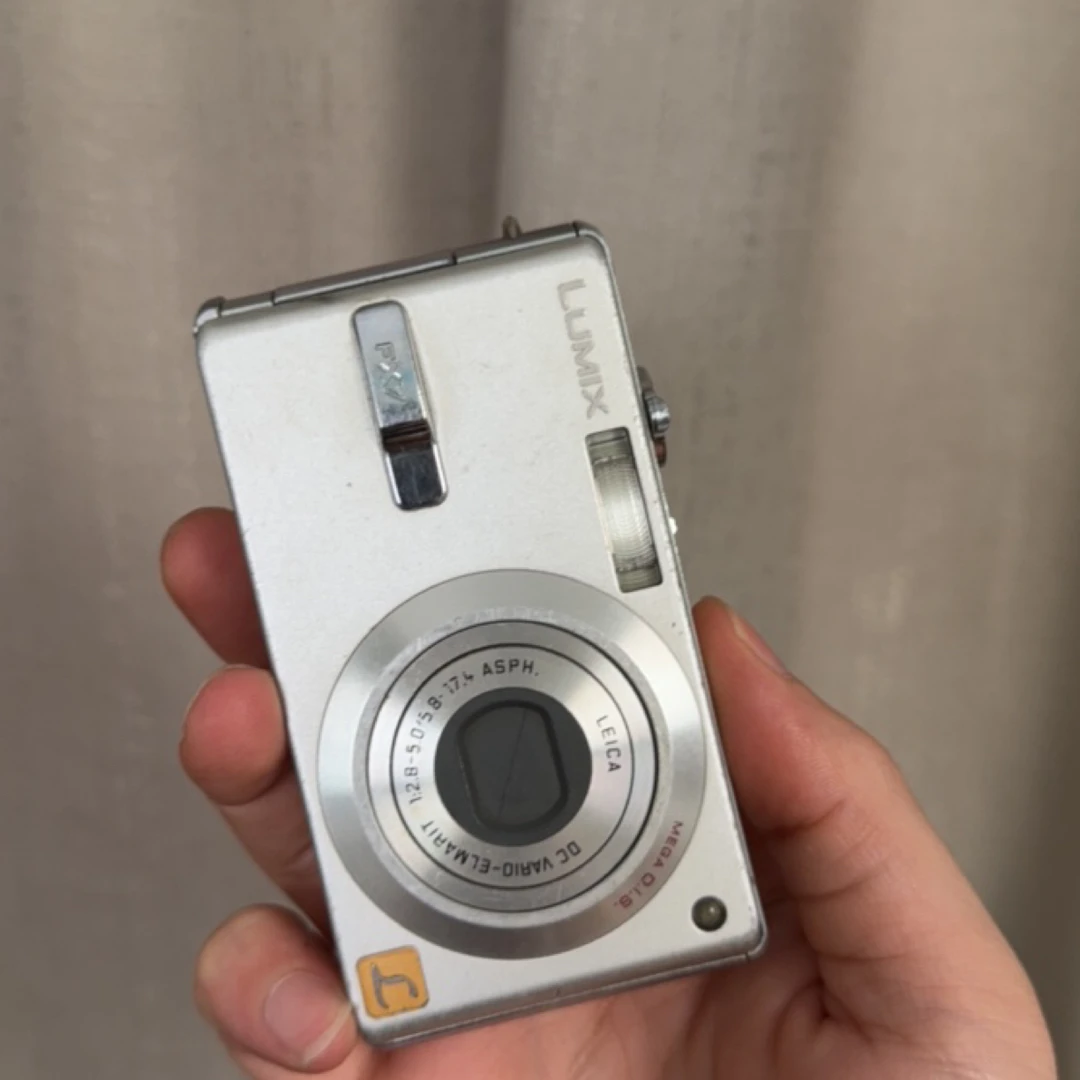 9新 Panasonic/松下 FX7功能正常配件齐全质保的c相机
