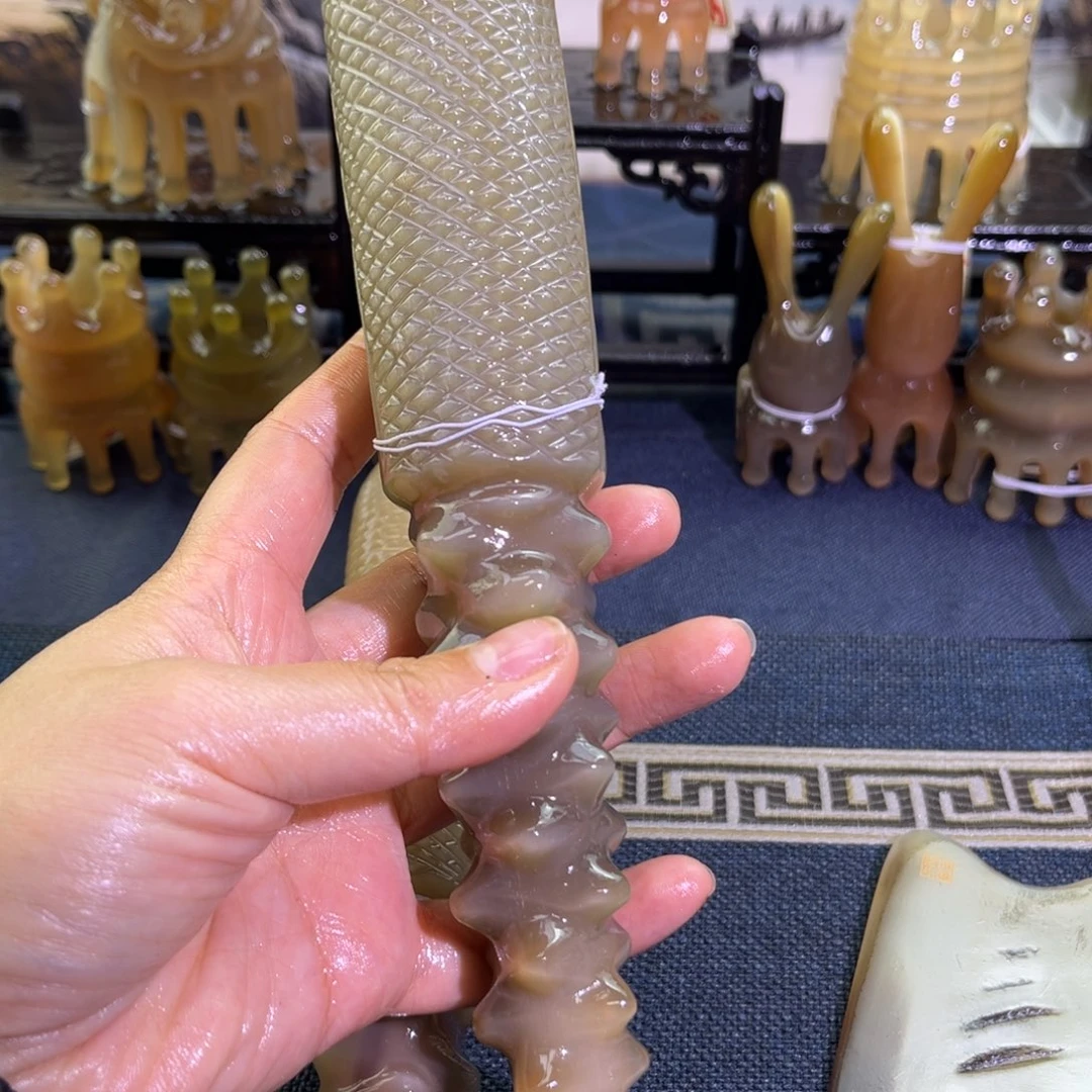 国内老白水整角按摩狗