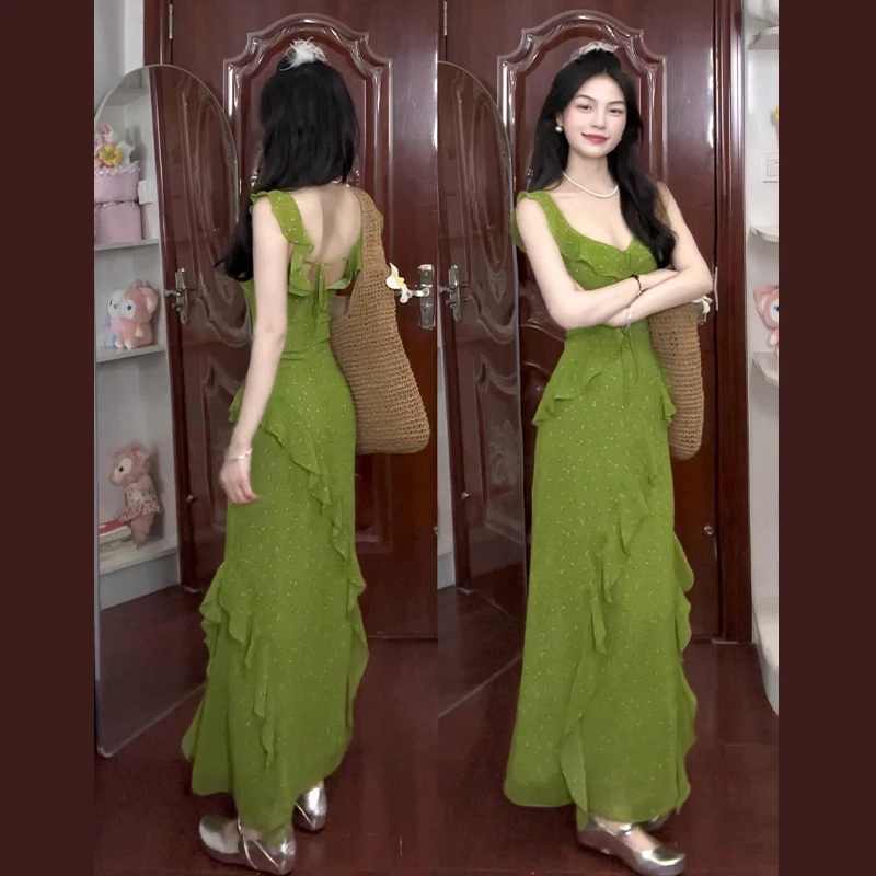2222绿色吊带碎花连衣裙子女夏季2025年海边夏日绝美沙滩露背长裙