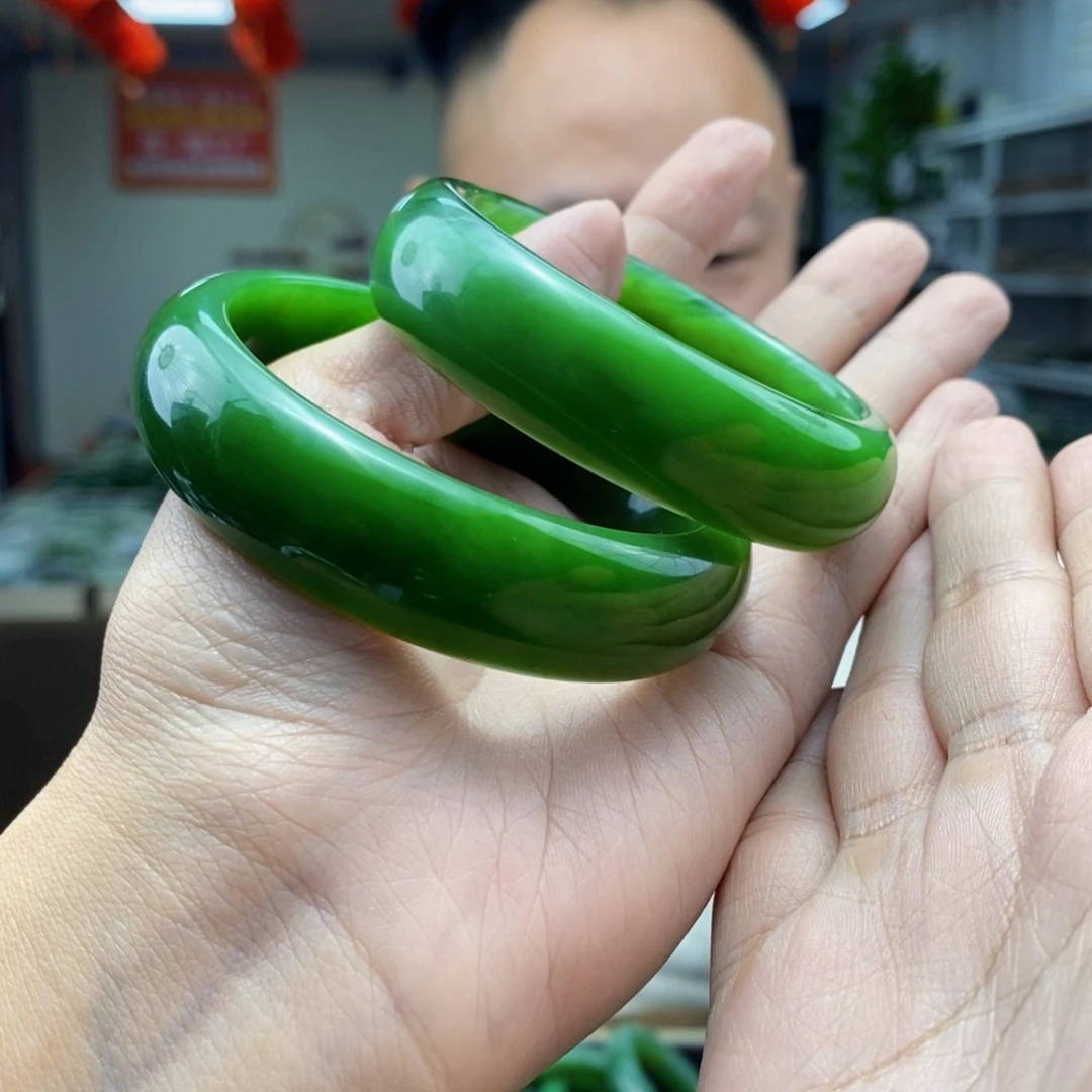 和田玉手镯未镶嵌多样性发货 拍一发一