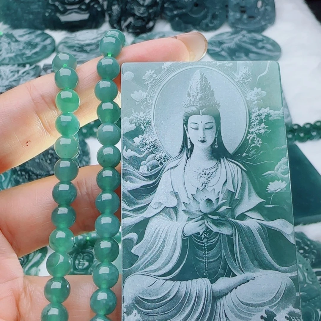 翡翠未镶嵌颈饰多样性发货天然的A货翡翠
