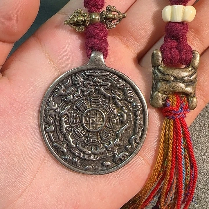 孙***伟核桃其他藏传工艺品九宫八卦牌子