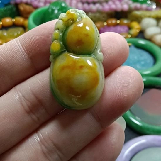 翡翠未镶嵌挂件翡翠