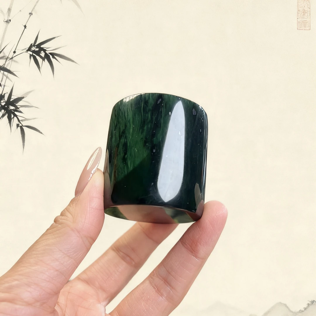 夜光杯宽版圆形满绿油润款式