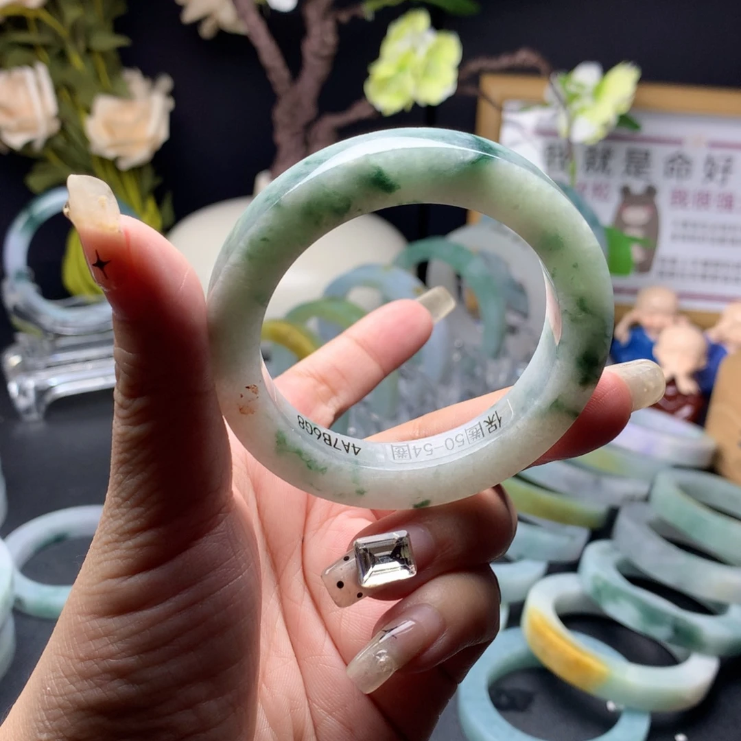 未镶嵌翡翠手镯定制翡翠50_54