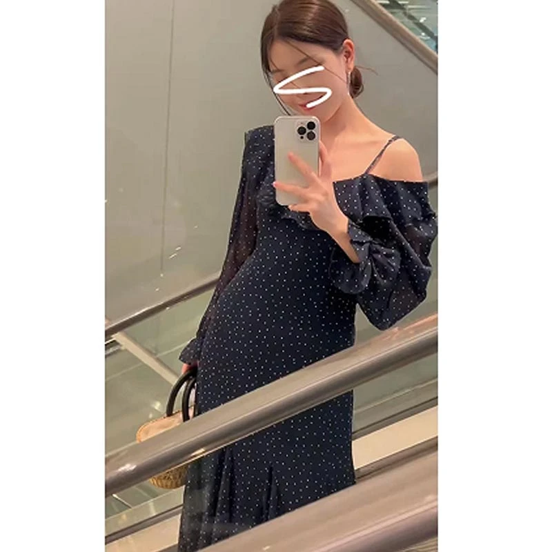 2025夏季新款法式设计感不规则波点气质吊带连衣裙女高级感长裙子