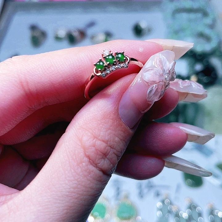 翡翠未镶嵌颈饰111111111