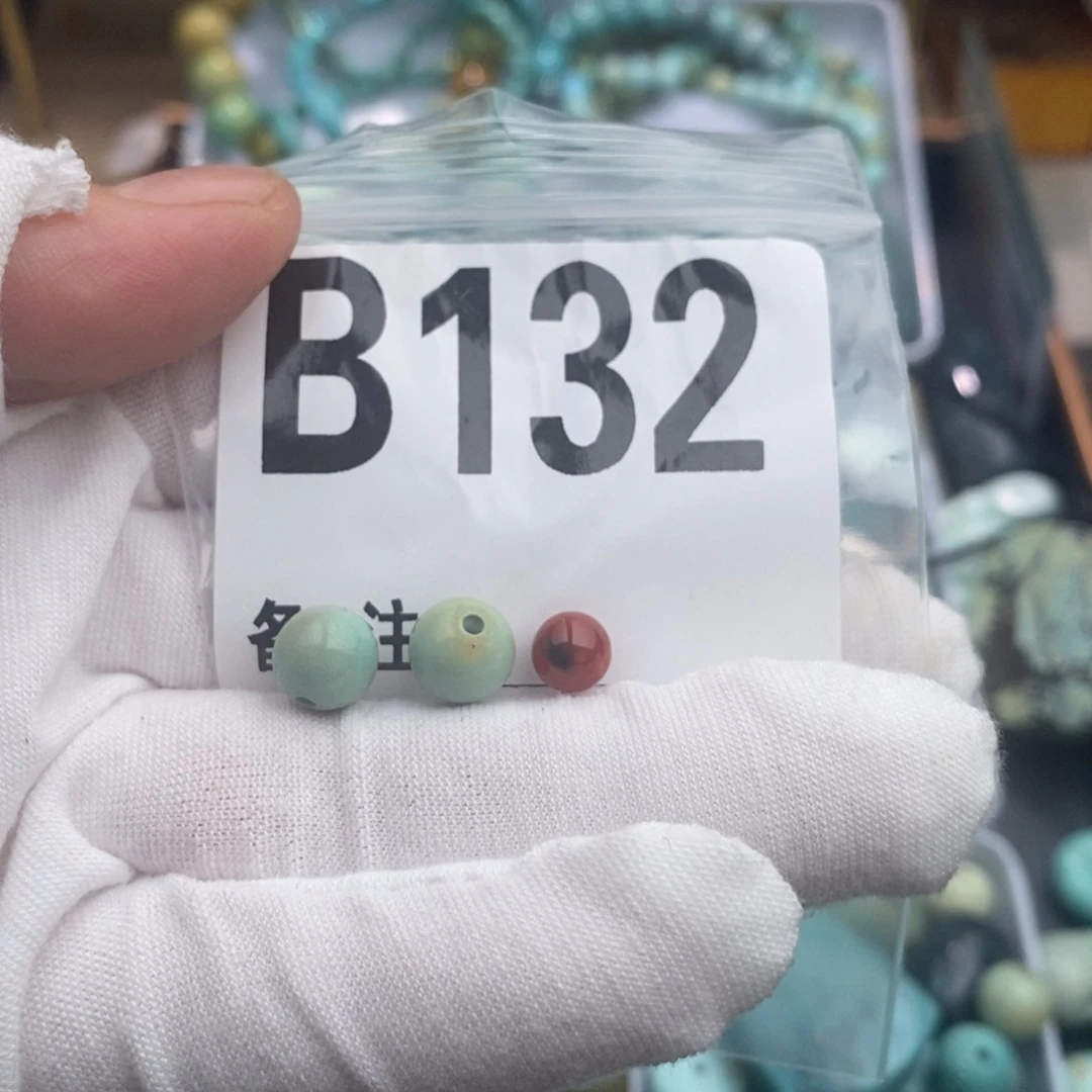 未镶嵌卡8圆珠一对南红玛瑙