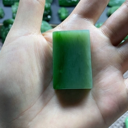 【闪购商品】颈饰未镶嵌和田玉