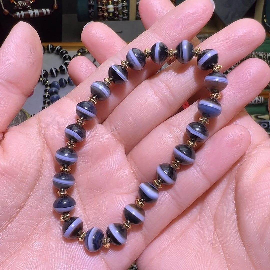 树脂制品张****啊一线手串