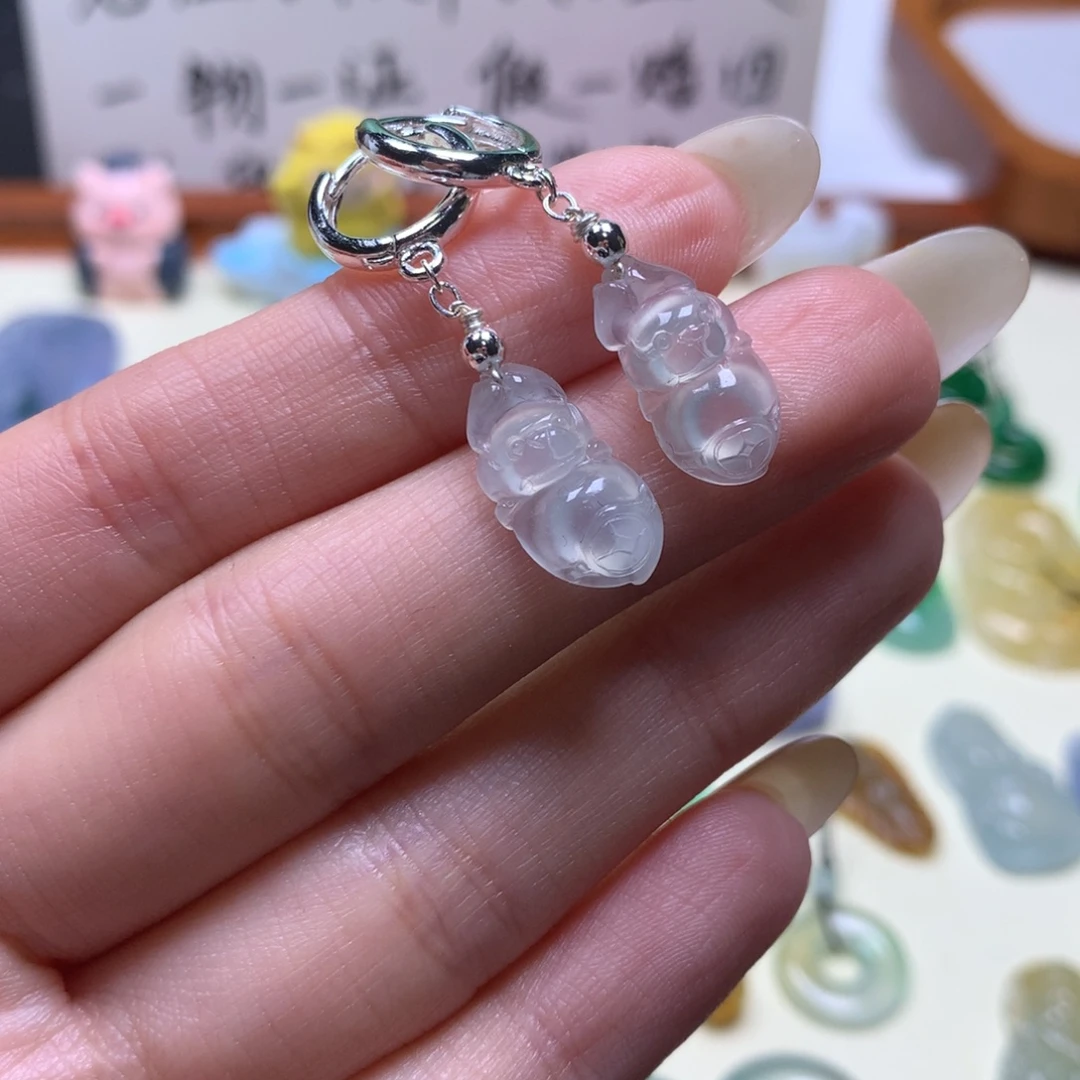 定制翡翠未镶嵌兔子