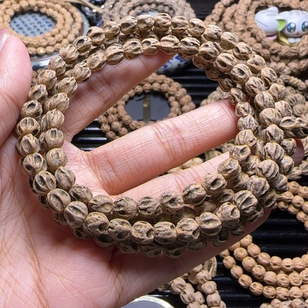 P***W吊坠柏香籽/百香籽