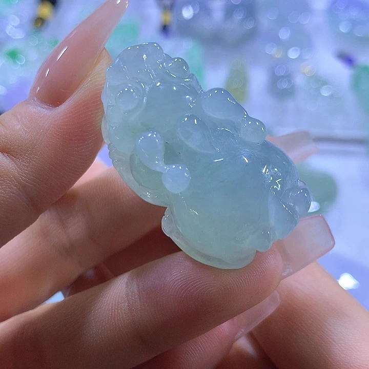 翡翠未镶嵌颈饰天然翡翠A货吊坠