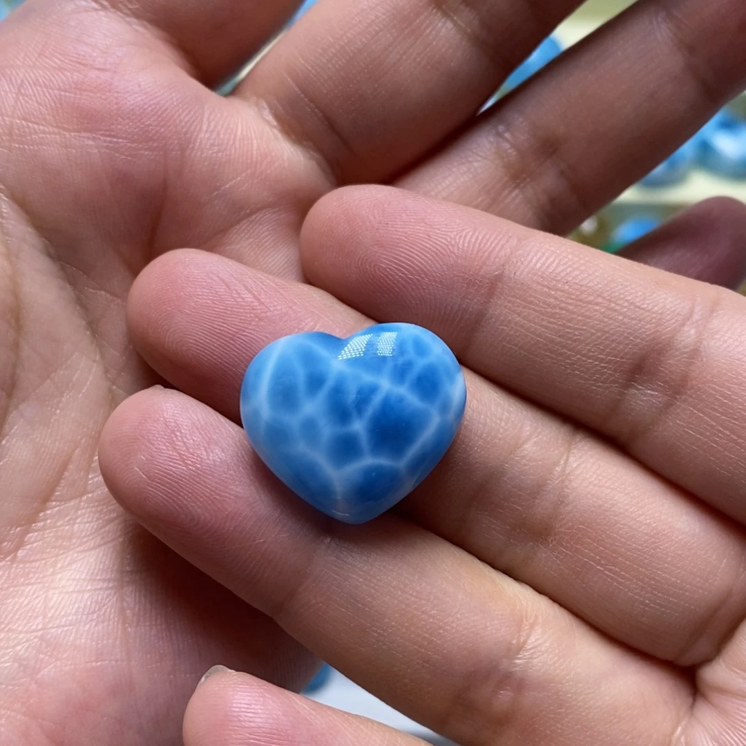 未镶嵌针钠钙石（海纹石）颈饰m****o