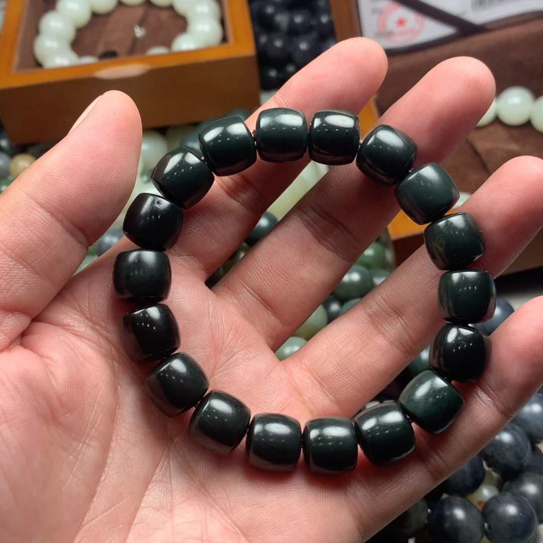 手链未镶嵌和田玉