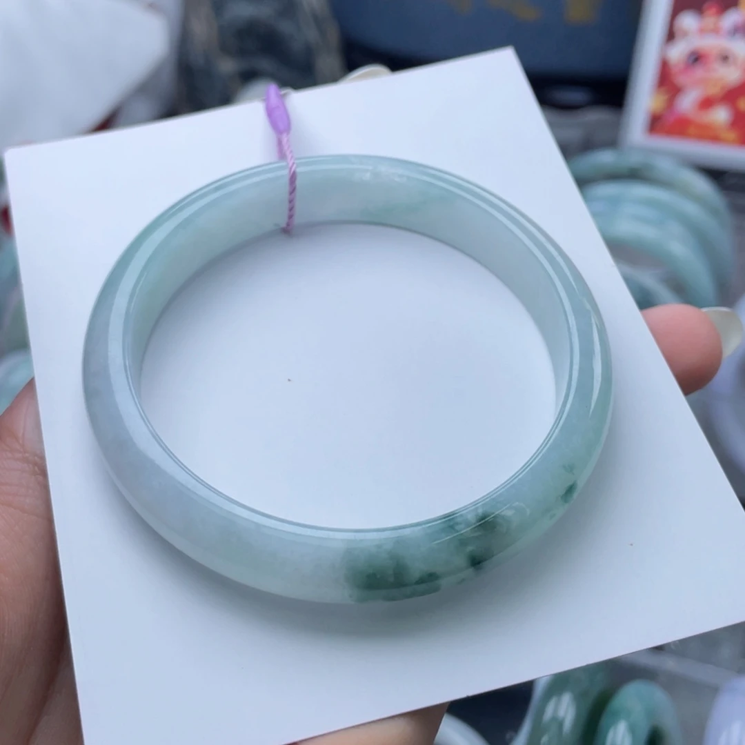 翡翠未镶嵌手镯59.8圈
