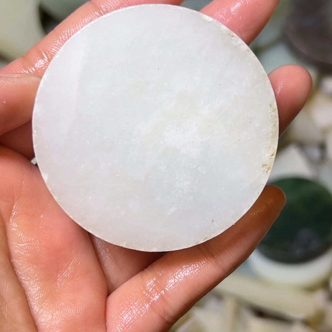 和田玉未镶嵌项链