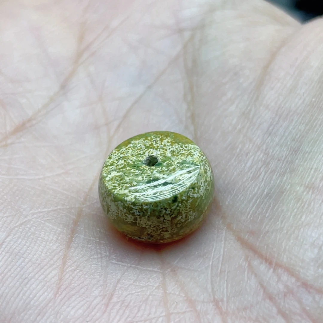 南红玛瑙未镶嵌珠宝奇石
