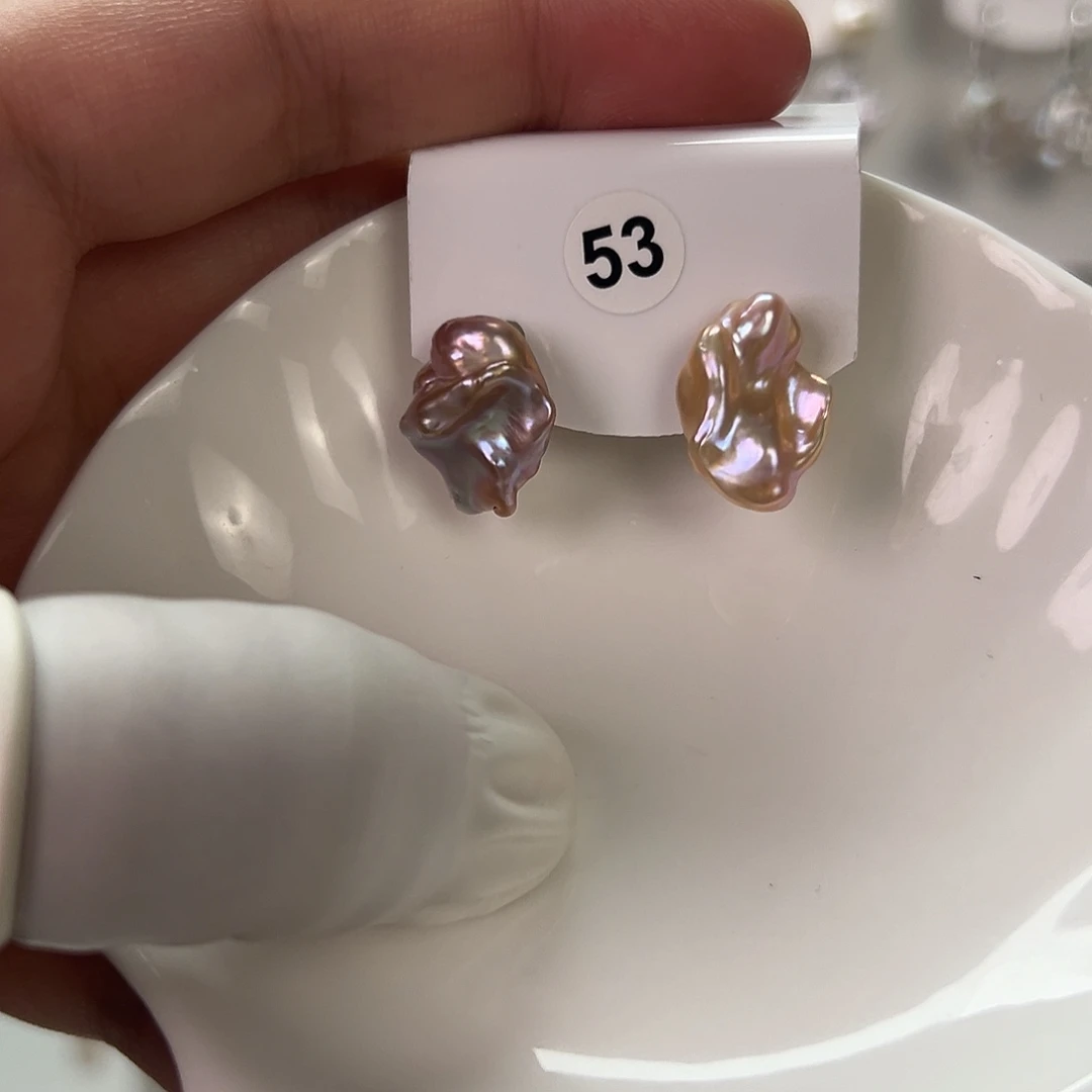 非金属巴洛克花瓣耳饰