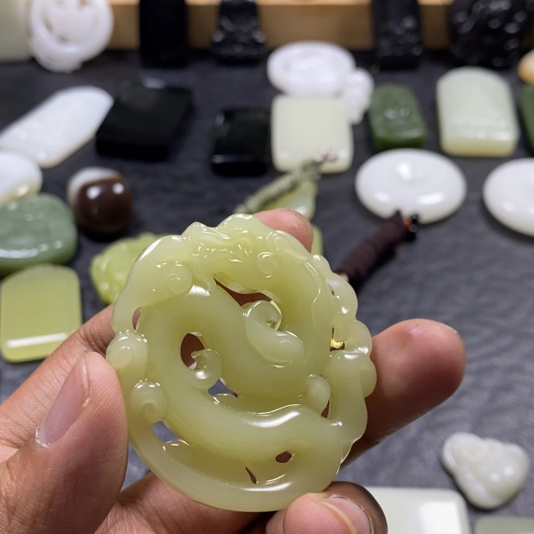 和田玉（青白玉）未镶嵌吊坠(赠链)李***2
