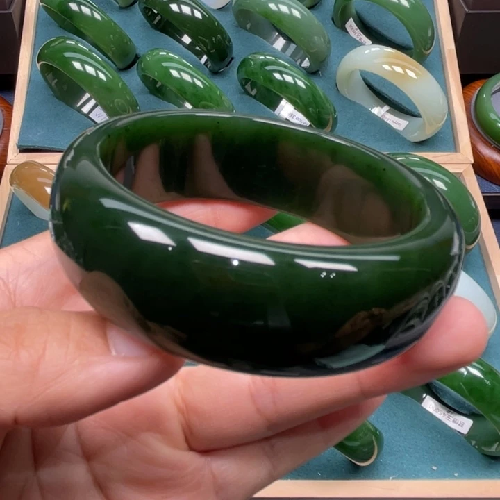 和田玉未镶嵌手镯6263