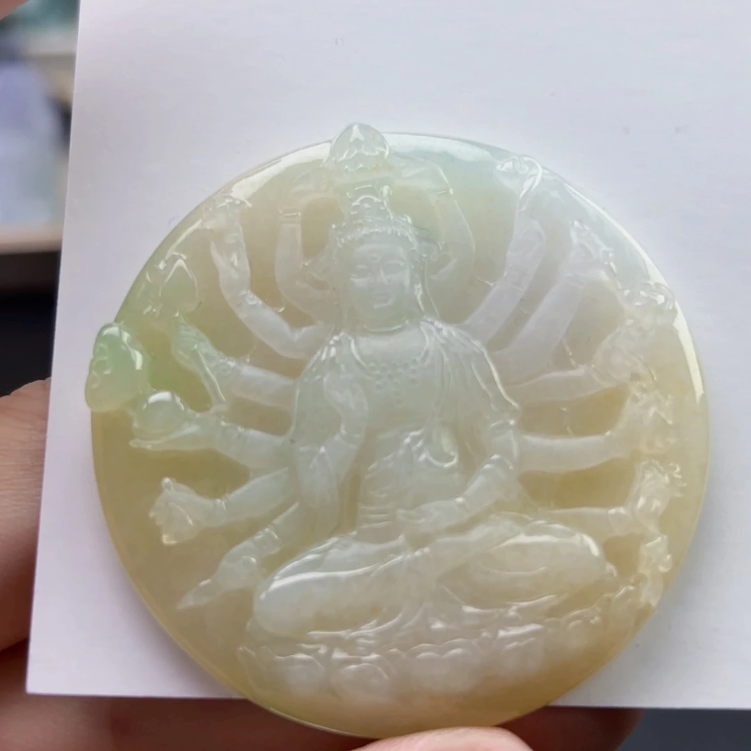 颈饰未镶嵌翡翠千手观音