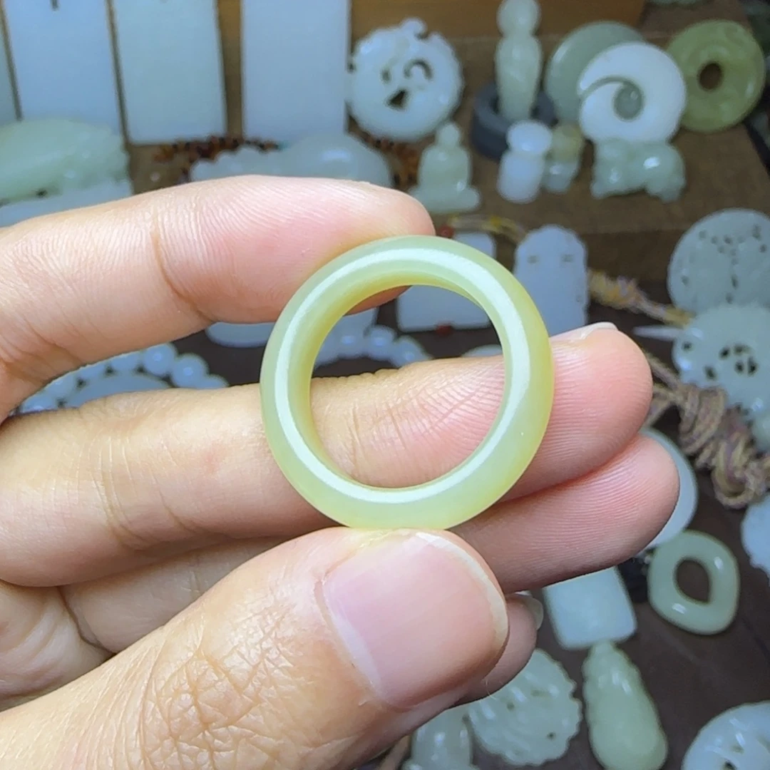 和田玉未镶嵌挂件口径20