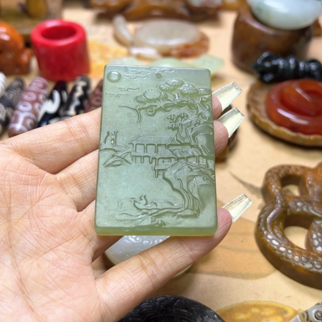 【闪购商品】蛇纹石玉颈饰未镶嵌