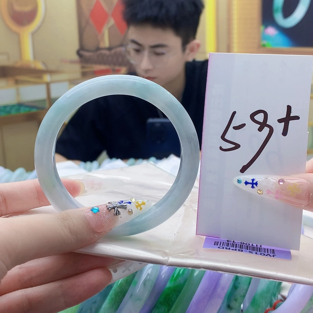 翡翠未镶嵌手镯nn