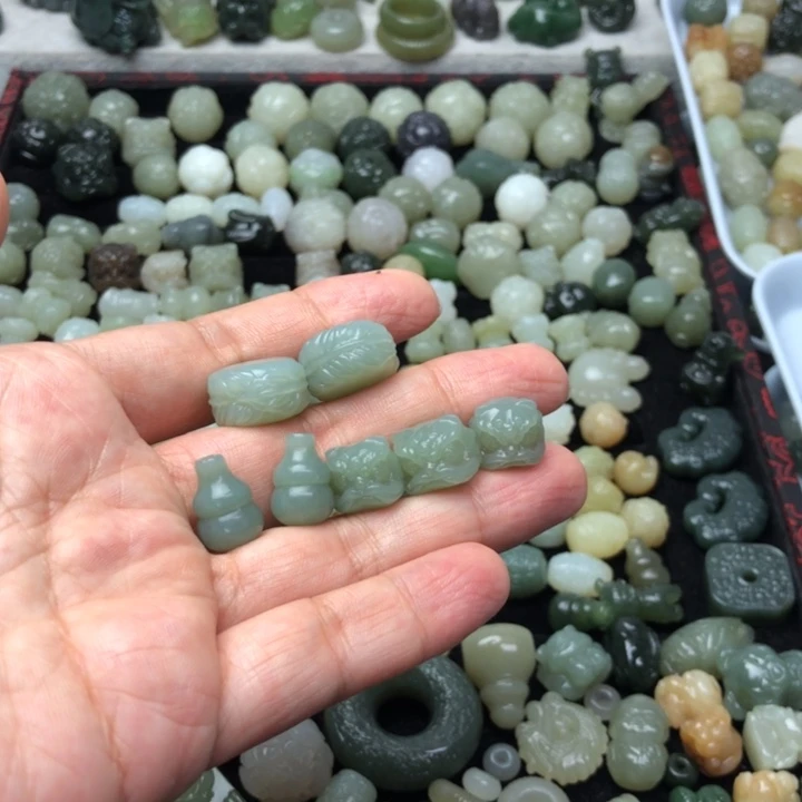 【闪购商品】和田玉未镶嵌颈饰蔚