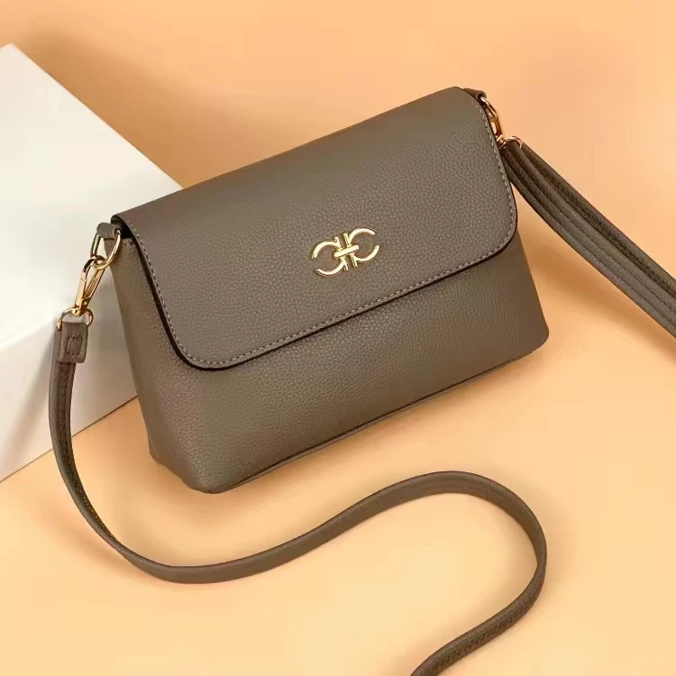 包包女2024新款正品质感女士百搭斜挎包大容量手机包中年妈妈零钱