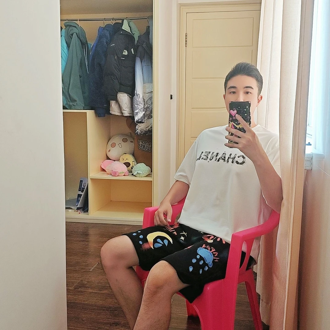 灌巴黎风时尚潮流术纯棉针织落肩袖阔版字母印花圆领短袖T恤男士