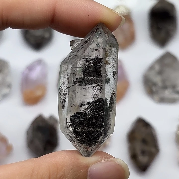 水晶颈饰未镶嵌共生闪灵钻47mm+