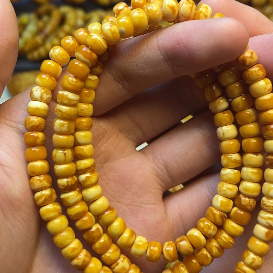 蜜蜡未镶嵌珠宝奇石