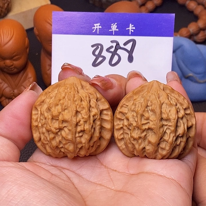 桃核吊坠金牛40无刀痕s
