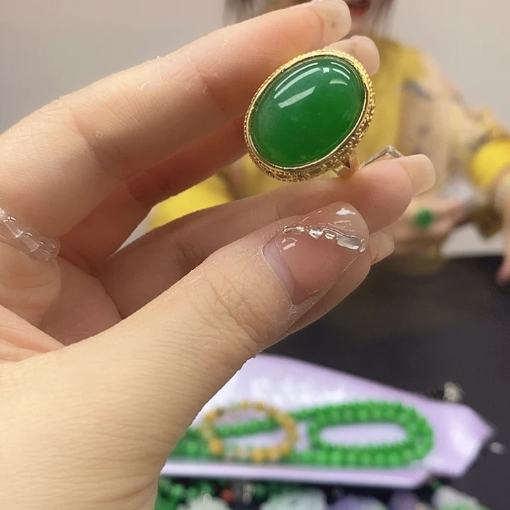 翡翠未镶嵌耳饰戒指18