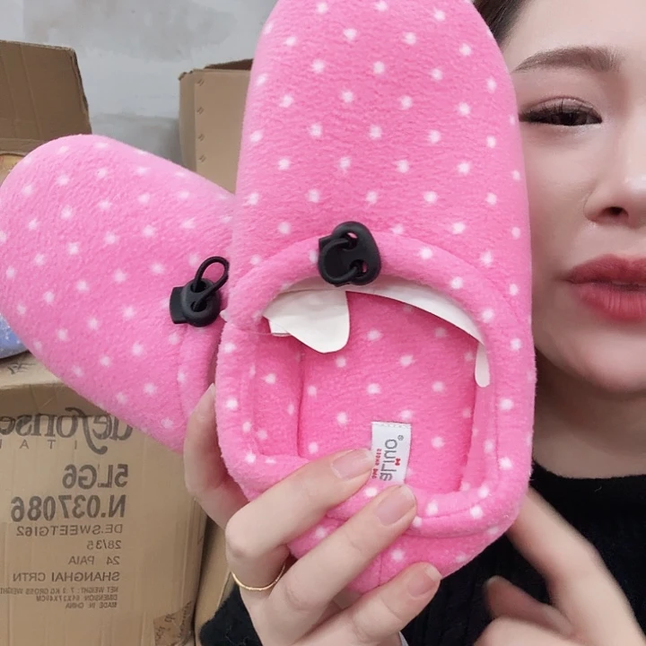 粉色点点包跟37-38码