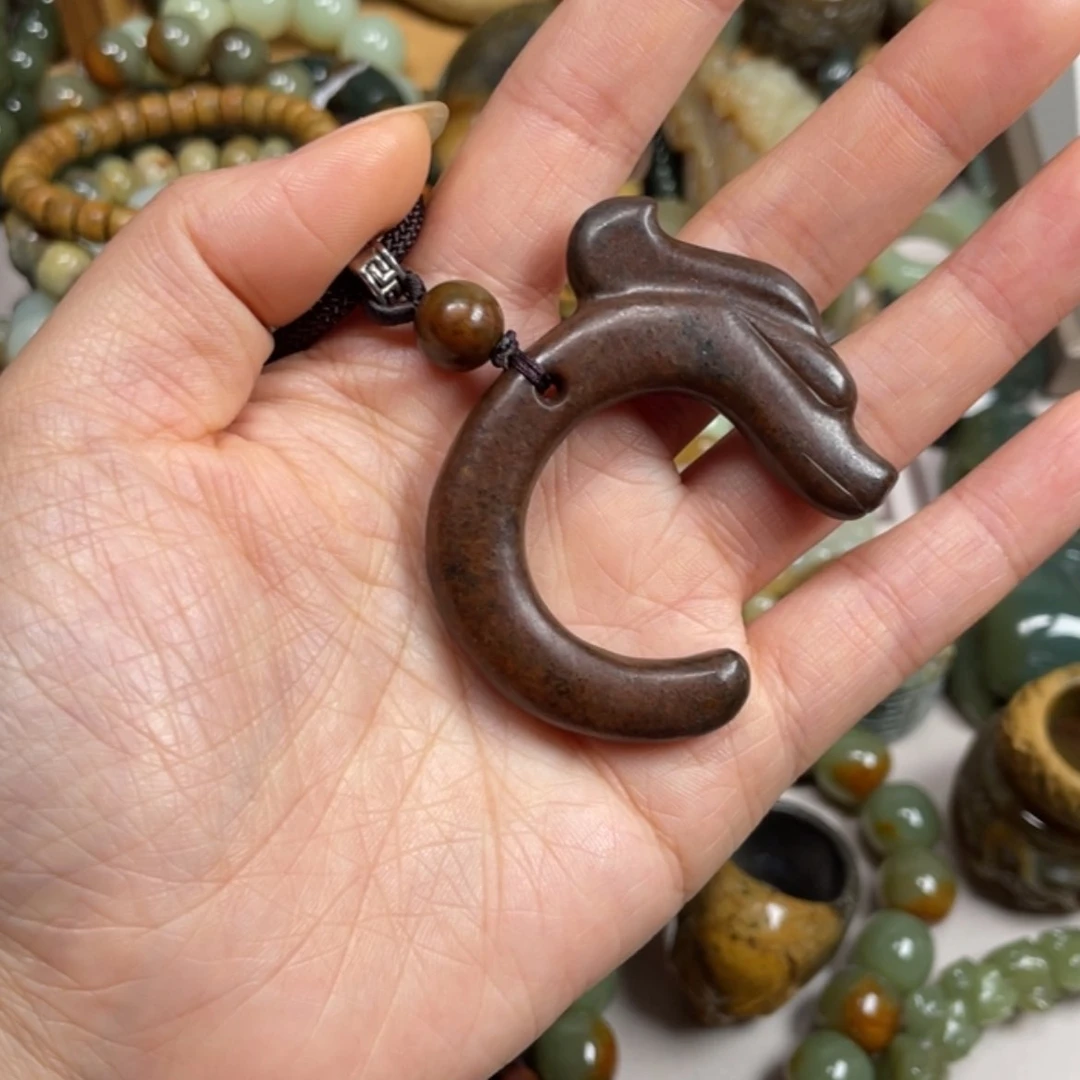 【闪购商品】岫岩河磨玉（透闪石质玉）未镶嵌挂件