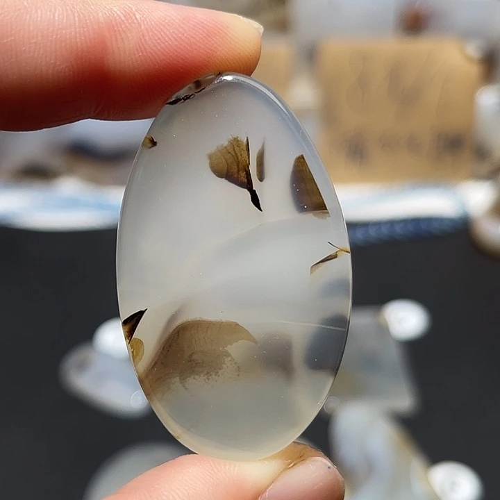 玛瑙/玉髓颈饰未镶嵌