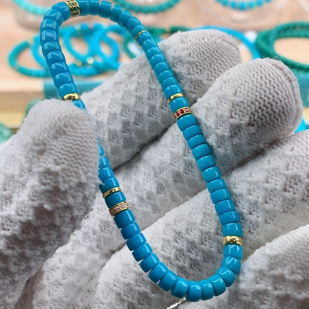 绿松石颈饰未镶嵌