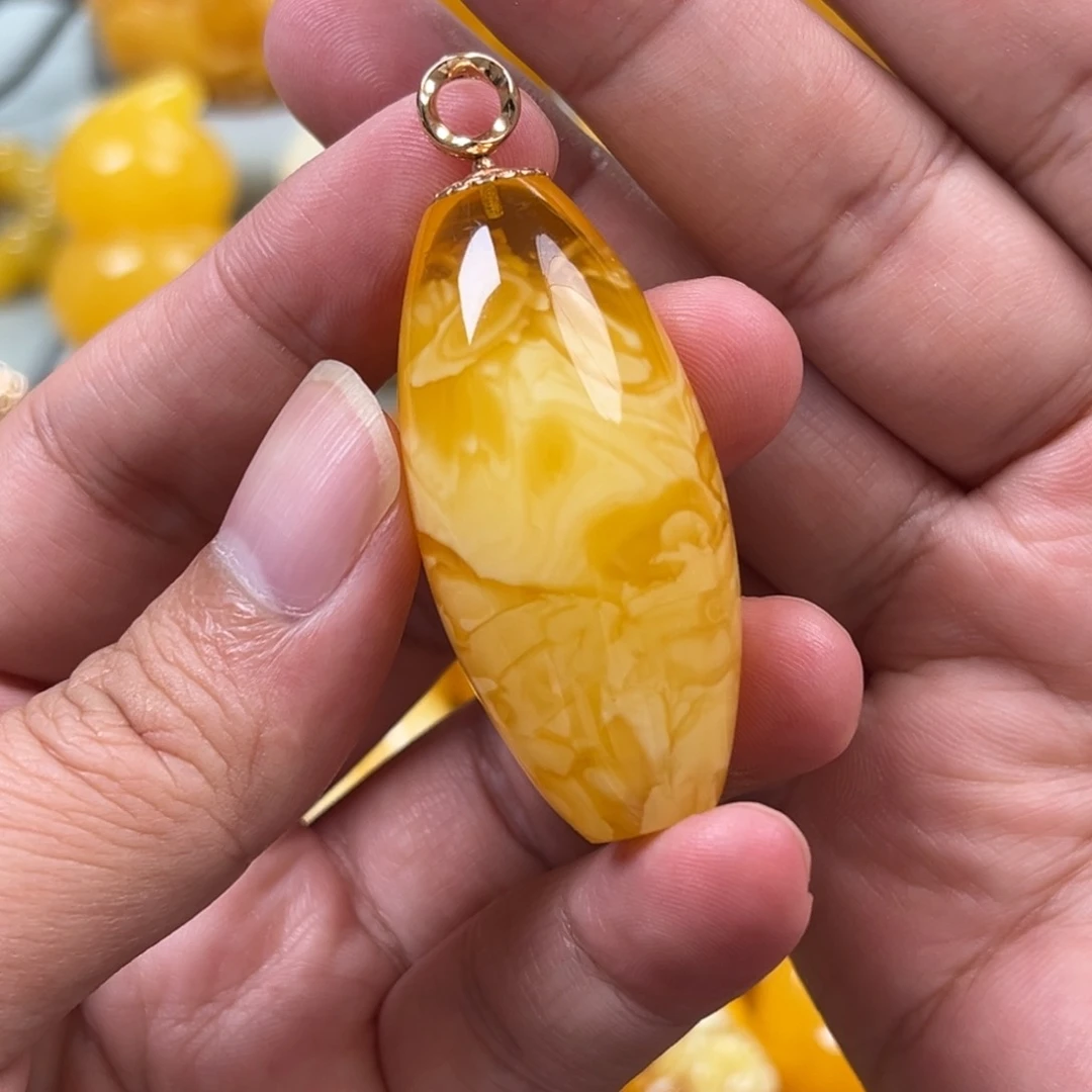 蜜蜡18K金镶嵌珠宝奇石